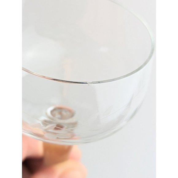 Set of 2 Etched Glass Floral Vine Cordial Cocktail Glasses 3oz Aperitif Liqueur - Picture 6 of 6